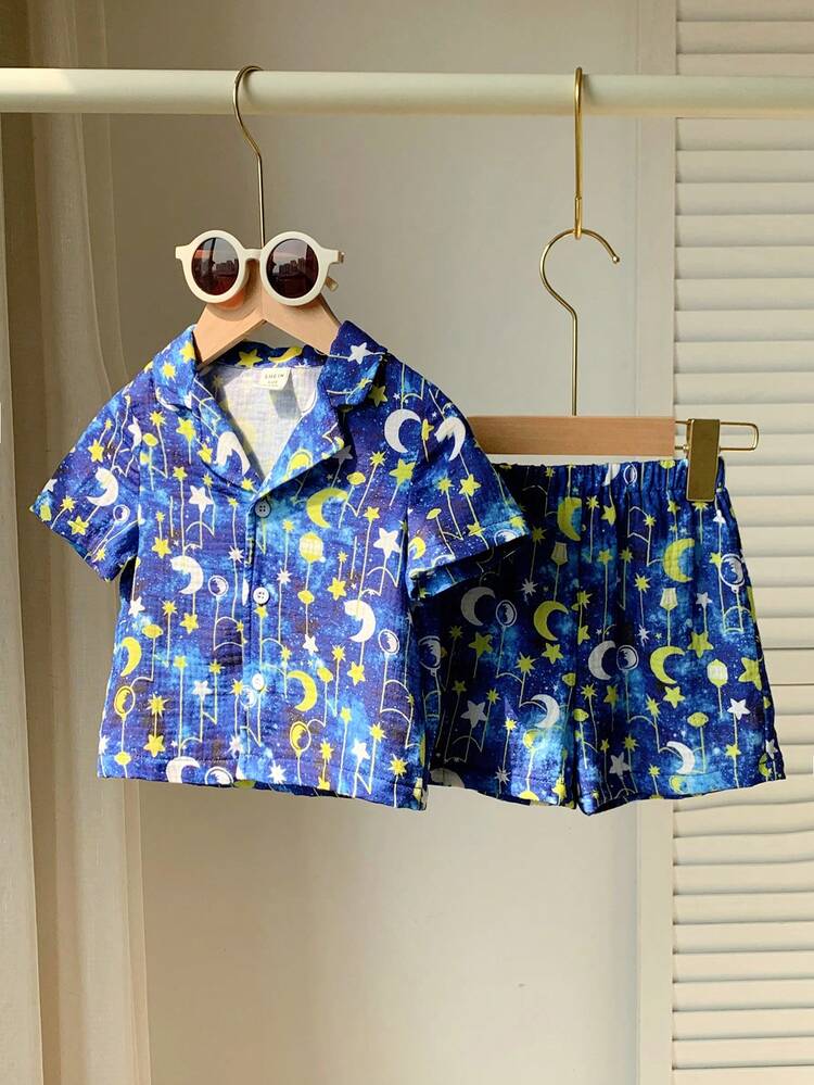 Baby Boy Star And Moon Lantern Pattern Short-Sleeved Cardigan Top And Shorts Pajama Set
