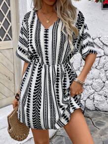SHEIN VCAY Black And White Geometric Print Mini Dress For Women - Black and White - View 4
