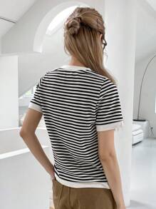 DAZY Camiseta De Manga Corta De Cuello Redondo Con Rayas Y Bloques De Color - Blanco y Negro - Ver 5