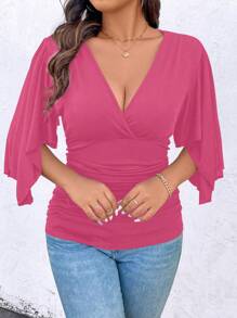 SHEIN Clasi Kích thước lớn Màu thuần Cổ chữ V Áo choàng Tay áo Xù Áo thun - Màu Hồng Tươi - Xem 1