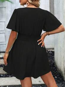 Franclia Plus Size Solid Color V-Neck Belted Dress