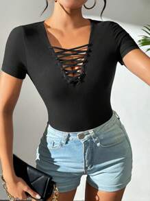 SHEIN Privé 女士實色交叉肩帶修身t恤 - 黑色 - 查看 5