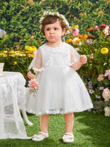 SHEIN Set van witte satijnen geborduurde mouwloze mesh-jurk voor babymeisjes met mesh-sjaal