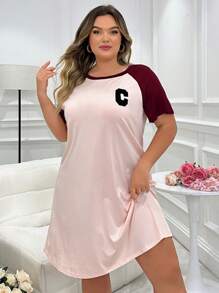 Plus Size Color Block Letter Embroidery Raglan Sleeve Nightgown - Pink - View 1