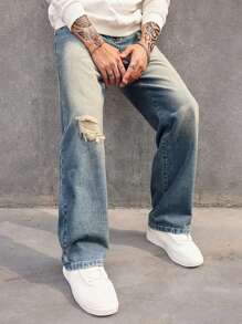 Manfinity EMRG Men Cotton Ripped Frayed Bleach Wash Straight Leg Jeans - Light Wash - View 3