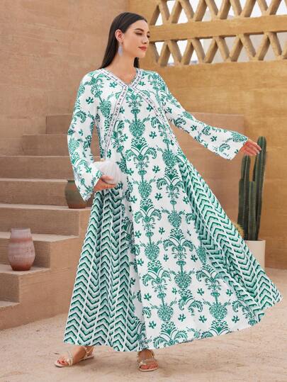 Al Najma 女士花卉印花喇叭袖阿拉伯连衣裙