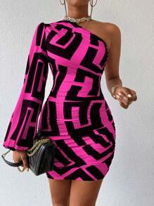 VaVaBold Vestido ajustado de un solo hombro con estampado geométrico - Rosa Fucsia - Ver 5