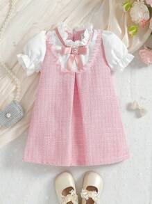 SHEIN 嬰兒女寶寶夏季新款可愛泡泡袖洋裝帶蕾絲領子和蝴蝶結 - 粉色 - 查看 1