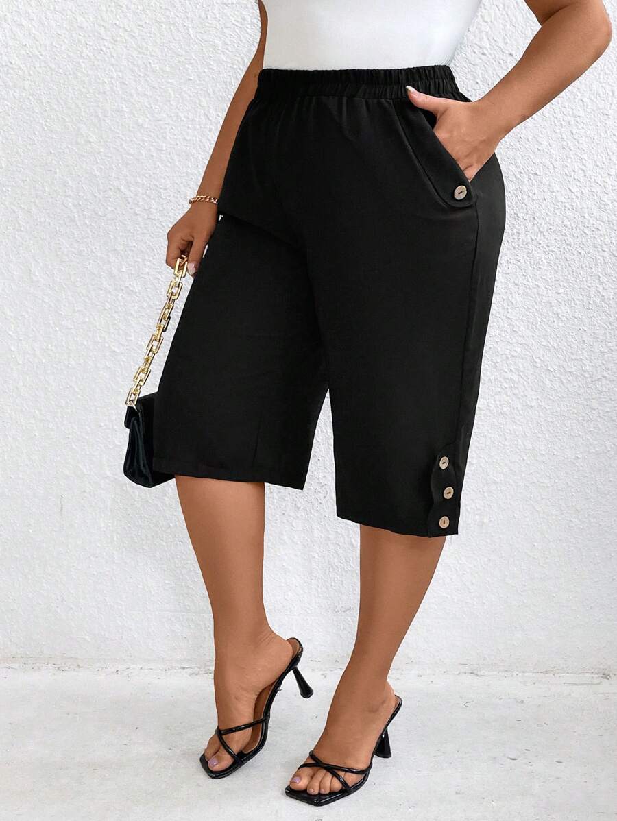 EMERY ROSE Plus Size Elastic Waist Slant Pocket Capri Pants - Black - View 1