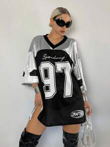 SHEIN ICON 女士v領寬鬆適合的連衣裙,銀色賽車風格字母印花 - 銀色 - 查看 1