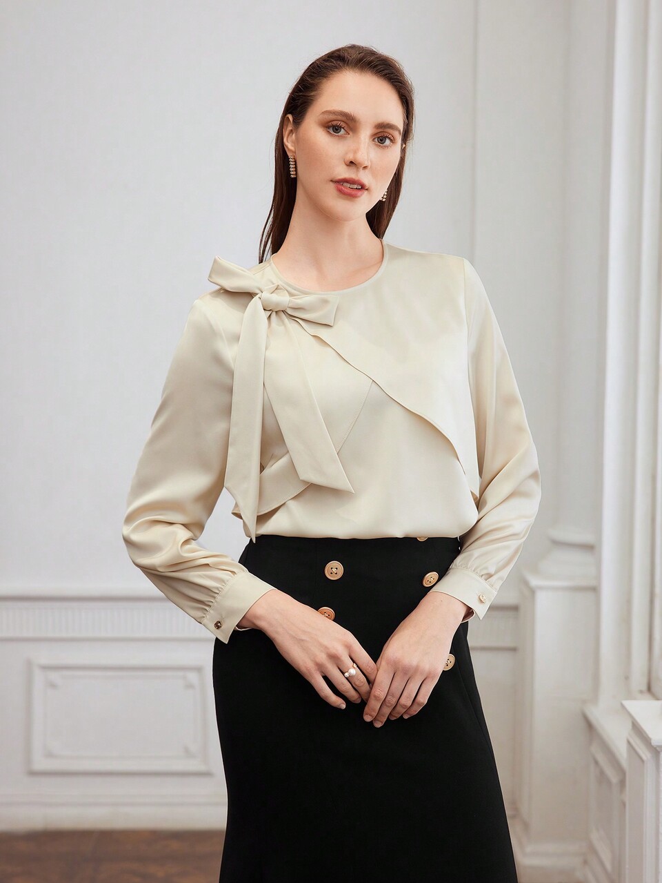 WOVEN LIGHTWEIGHT BOW FRONT BLOUSE