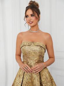 SHEIN Belle Vestido elegante, hermoso y romántico tipo bandeau con pliegues con trama jacquard dorada, de cintura alta y forma A con dobladillo de paraguas, para fiesta de graduación, boda o fiesta de cumpleaños