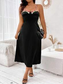 SHEIN Clasi Plus Size Women's Floral Applique Spaghetti Strap Dress - Black - View 3