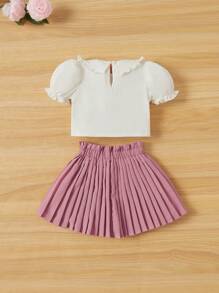 SHEIN Baby Girl Summer Adorable Knitted Floral Pattern Peter Pan Collar Short Sleeve Top & Solid Pleated Skirt Set - Pink - View 2