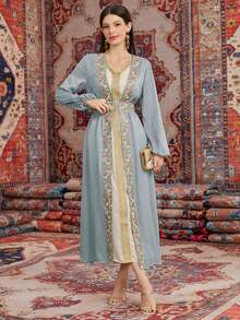 Al Najma 女款花卉刺繡燈籠袖長外套和拼接腰帶細節無袖裙套裝 - 霧霾藍 - 查看 6