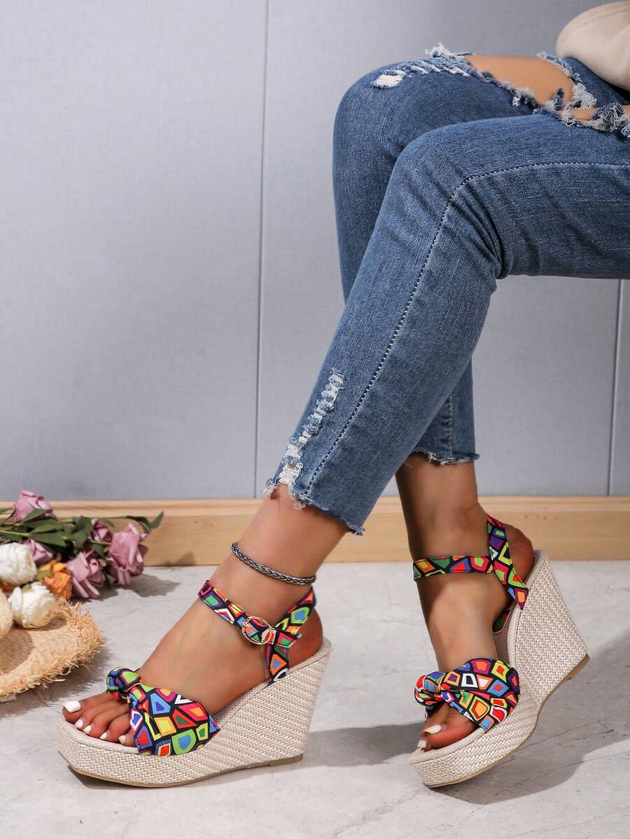 女款開放式蹺蹺板涼鞋,印花面料,編織鞋底,防水平臺和腳踝帶,夏季新品,舒適簡約設計 - 米色 - 查看 1