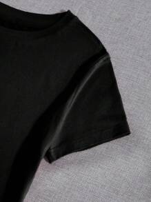 SHEIN LUNE +尺碼圓領短袖t恤,具有羽毛捕夢網設計,休閒風格 - 黑色 - 查看 3