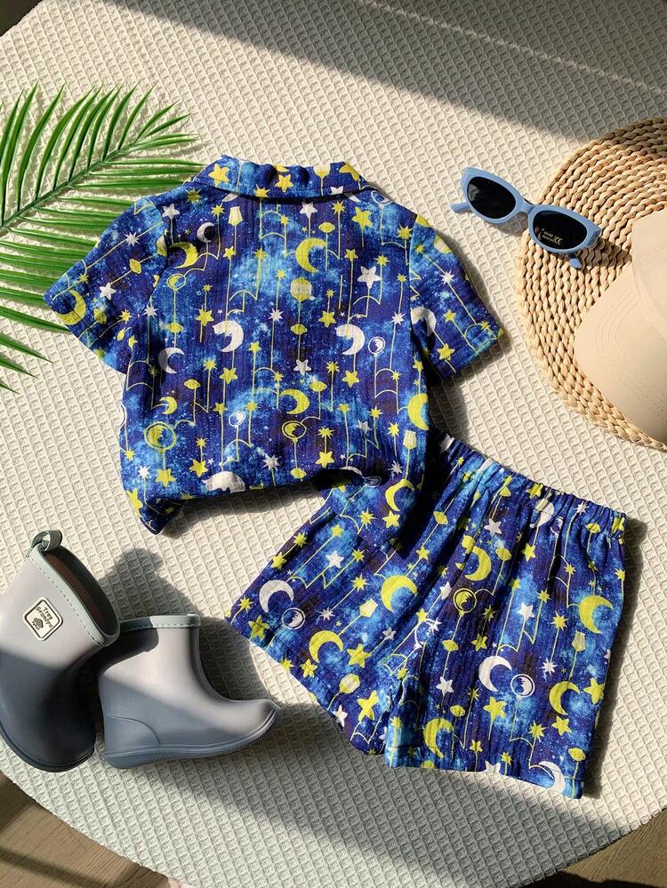 Baby Boy Star And Moon Lantern Pattern Short-Sleeved Cardigan Top And Shorts Pajama Set