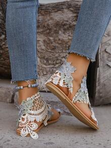 2024年青少年夏季新款時尚平底涼鞋,適合學生配戴,配有心形帶和花卉裝飾,適合戶外海灘穿著 - 彩色 - 查看 2