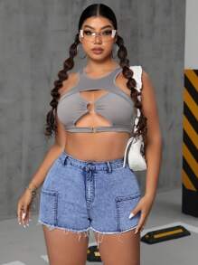SHEIN EZwear شورت جينز ضيق باللون الصلب والشرابة لمقاس كبير - أزرق فاتح - مشاهدة 3