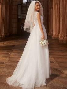 Lace Appliques Contrast Mesh Wedding Dress - White - View 3