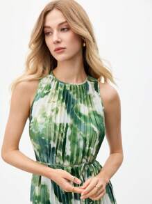 BizChic Vestido de mujer con estampado de teñido anudado verde y blanco, corte halter, plisado, con cinturón, para verano