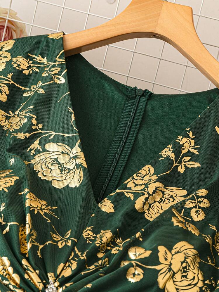 Plus Size Embroidered Floral Print Dress With Pleats And Rhinestone Embellishment Fall Cloth For Women
