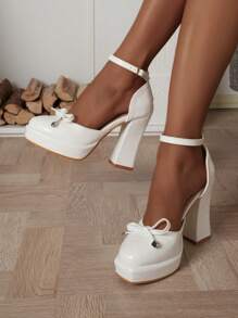 新款白色女式高跟鞋,帶腳踝扣環、厚跟、防水平台和蝴蝶結 - 白色 - 查看 1