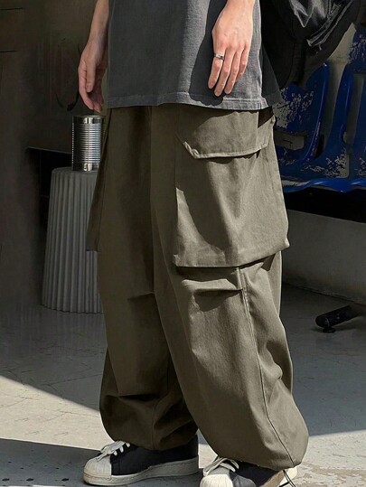 Pantalones cargo de talle holgado para hombre con dobladillo ajustable con cordón y bolsillos con solapa en los lados, estilo de gran tamaño en color verde militar uniforme ideal para salir, regalo para novio