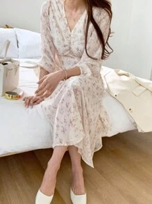 DAZY Women's Elegant Ditsy Floral Belted Pleated Dress,Ruffle,Fall Dress