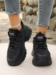 女士運動鞋，2024年春季新款網眼透氣多功能厚底鞋，具有防滑柔軟鞋底，適合辦公室工作 - 黑色 - 查看 2