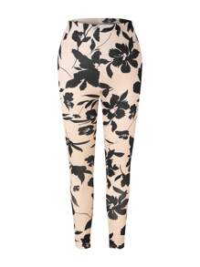 SHEIN LUNE 大尺碼純色荷葉邊露肩上衣和花卉印花修身褲子 - 黑色 - 查看 4