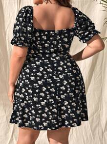 SHEIN CURVE+ 大尺碼女士花卉印花泡泡袖連衣裙 - 黑色 - 查看 2