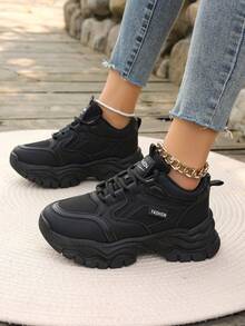 女士運動鞋，2024年春季新款網眼透氣多功能厚底鞋，具有防滑柔軟鞋底，適合辦公室工作 - 黑色 - 查看 4