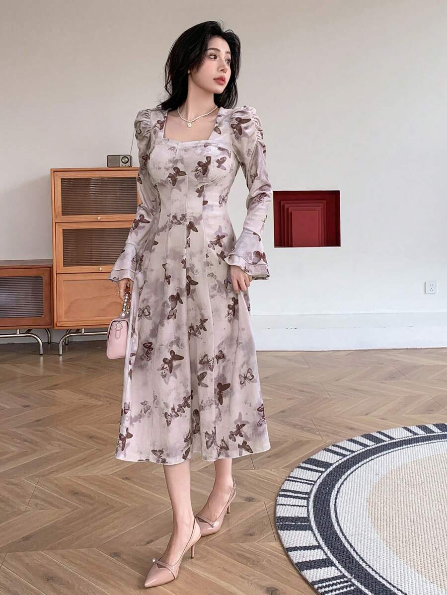 DAZY 女士蝴蝶结印花喇叭袖连衣裙,花卉荷叶边,秋季长袖连衣裙,复活节 - 酒紅色 - 查看 1