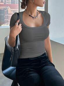 DAZY 純色圓領緊身短袖t恤 - 深灰色 - 查看 3