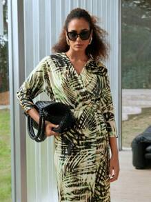 MOTF PREMIUM TROPICAL PRINT V-NECK WRAP KNOT SIDE DRESS - Multicolor - View 3
