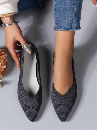 Mocassins plats pour femmes, nouveaux chaussures légères et confortables en tricot, respirantes, à bout pointu, à enfiler, grande taille, pour le printemps/automne