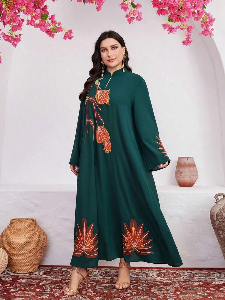 Plus Size Women's Floral Embroidery Stand Collar Arab Clothing