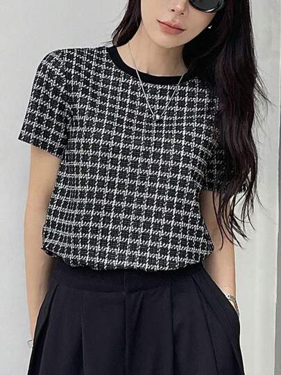 DAZY Women's Plaid Short Sleeve T-Shirt