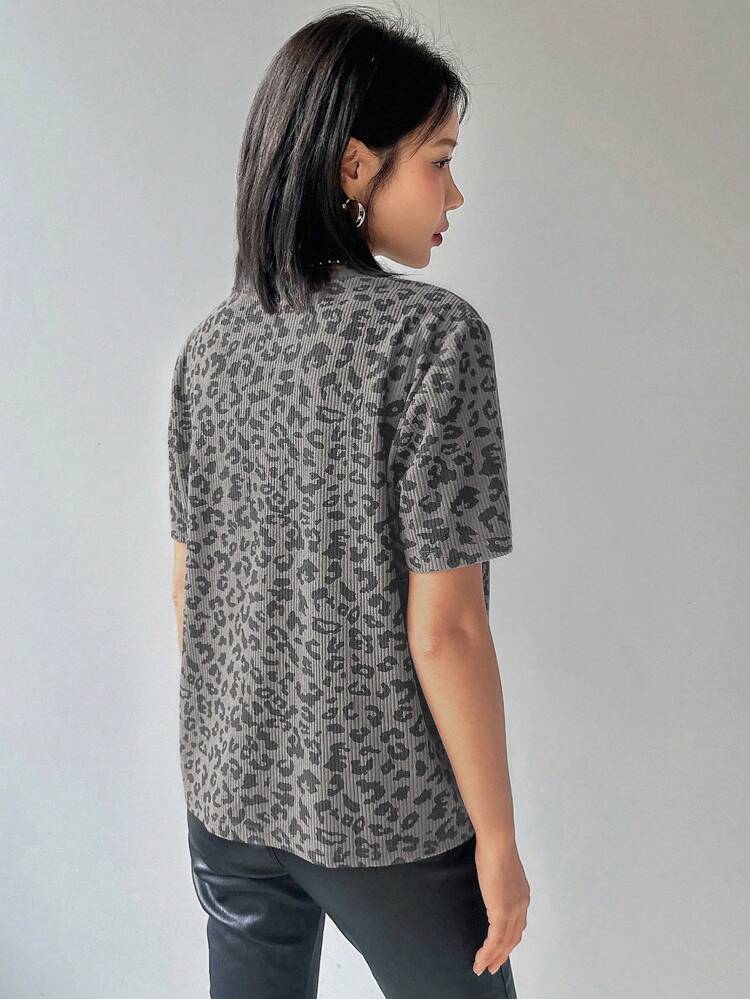 Leopard Print Loose Fit Short Sleeves Round Neck T-Shirt,Fall Clothes