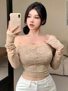 DAZY Áo thun dài tay trễ vai phối ren màu trơn cho nữ - Màu be - Xem 1