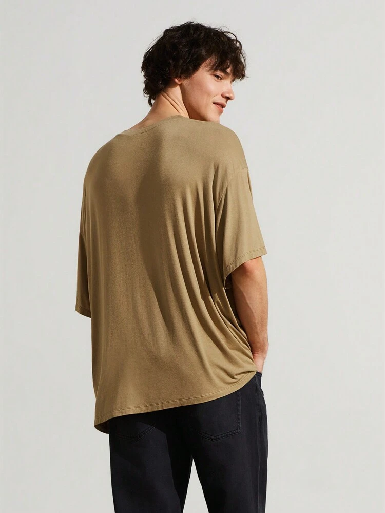 Men Cartoon And Letter Graphic Drop Shoulder Tee