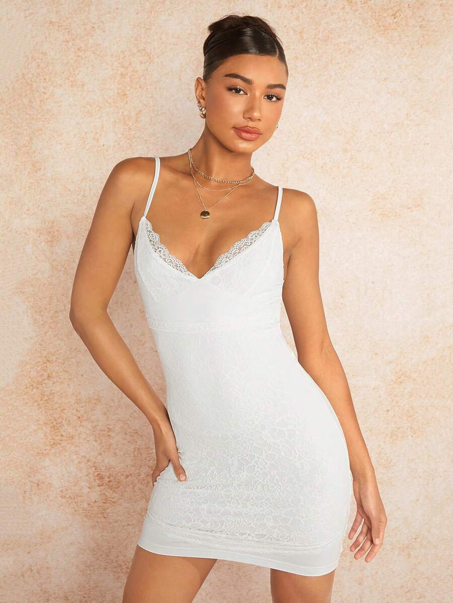 SHEIN BAE 夏季时尚针织拼布蕾丝白色迷你连衣裙背心裙、毕业礼服、毕业白色连衣裙、休闲夏季连衣裙、毕业礼服、返校节礼服