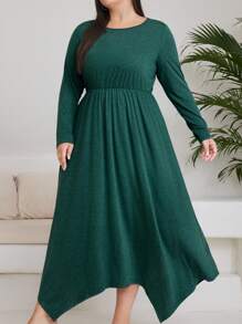 Mulvari Plus Size Solid Color Round Neck Pleated Long Sleeve Casual Dress