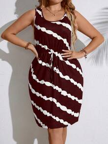 SHEIN LUNE 大码拼色条纹无袖收腰连衣裙 - 酒紅色 - 查看 5
