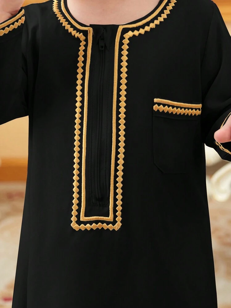 SHEIN Infant Baby Boys Vintage Middle Eastern Traditional Robe, Gold Trim Embroidered Maxi Cardigan, Suitable For Festivals, Outdoor Events, Casual Everyday Wear, All Seasons - Black - View 4