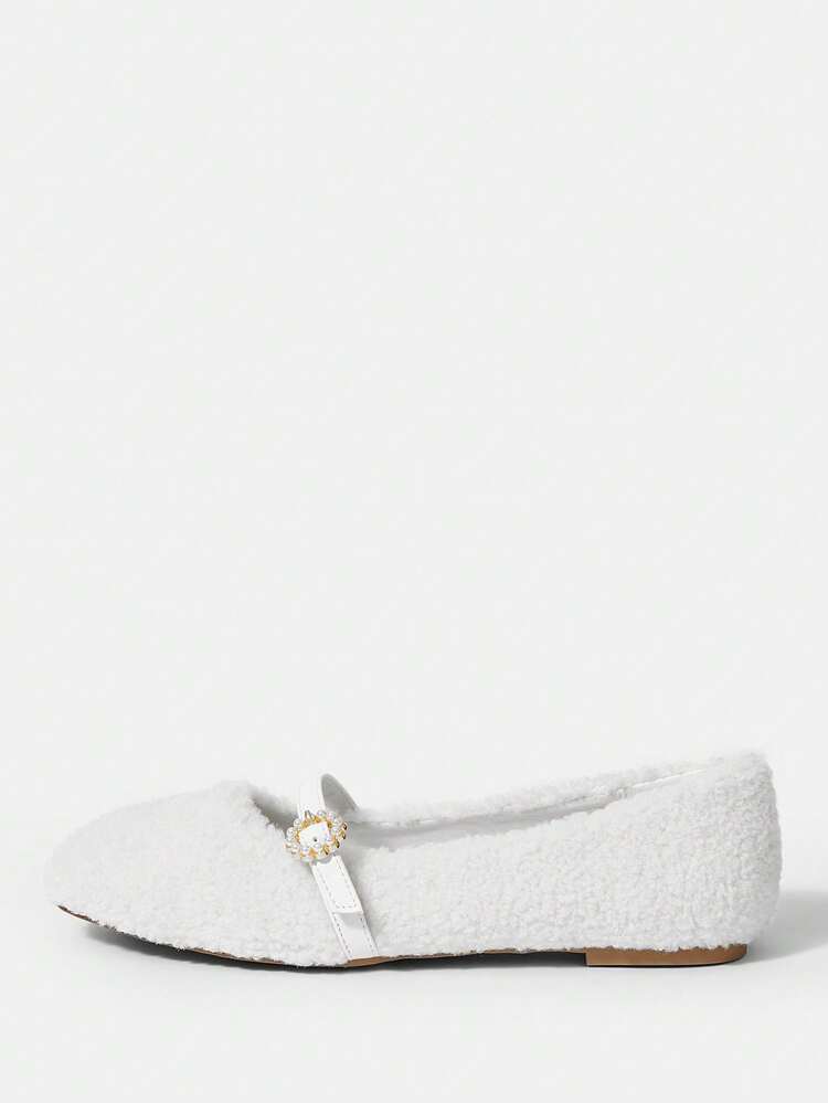 Women's Fashionable White Plush Flat Shoes