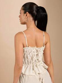 SHEIN BAE White Camisole Top With Scalloped Edges, Bow Decor, Short Length, Sweet, Sexy, Perfect For Daily Wear - White - View 2