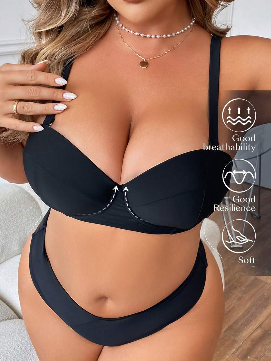 SHEIN Swim Curve Plus Size Summer Beach Solid Color Soft Bikini Top - Black - View 1